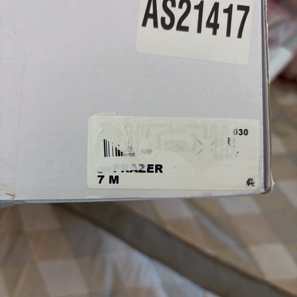 GUESS Women's Gray Frazer Over-The-Knee Boot 7M - Picture 9 of 9